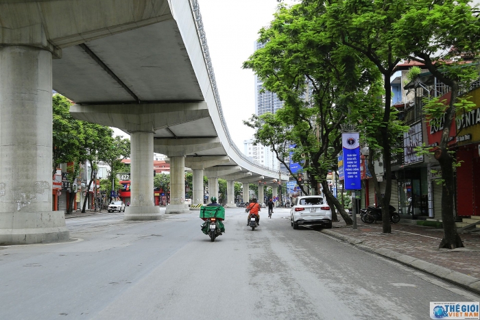 duong pho ha noi giua mua covid 19