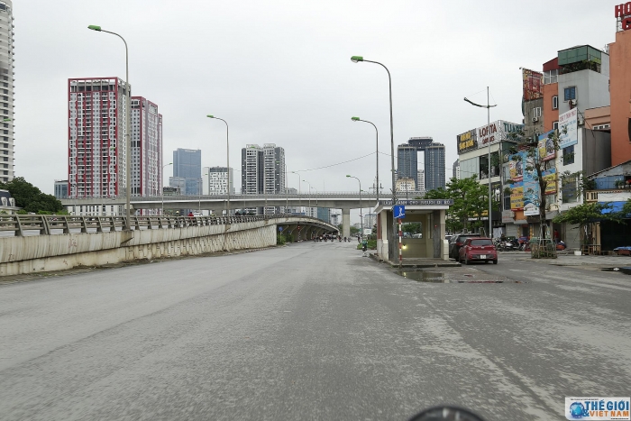 duong pho ha noi giua mua covid 19