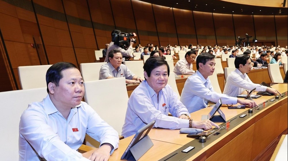 Miễn nhiệm chức vụ Phó Thủ tướng Chính phủ, 12 bộ trưởng, trưởng ngành