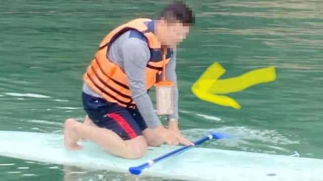 iPhone vẫn 'sống sót' sau một năm chìm dưới đáy hồ