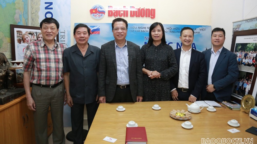 Thứ trưởng Ngoại giao, Đại sứ Đặng Minh Khôi làm việc với Hội Hữu nghị Việt Nam-Liên bang Nga