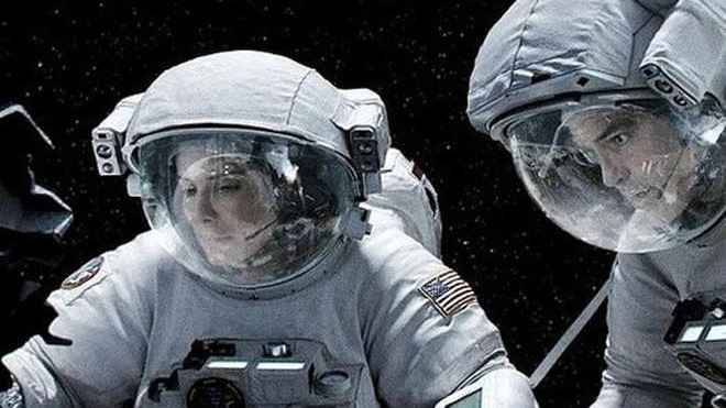 Nếu được sinh ra trong vũ trụ, con người có thể sống bình thường trên Trái đất?