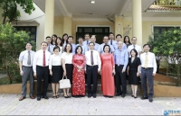 cac nha ngoai giao nu vieng lang bac thiet thuc huong toi 75 nam thanh lap nganh