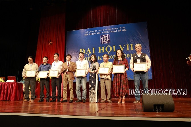 Đại hội Hội Nhiếp ảnh Nghệ thuật Hà Nội lần thứ VII Đại hội Hội Nhiếp ảnh Nghệ thuật Hà Nội lần thứ VII