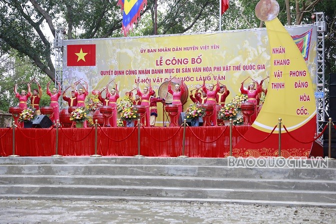 Hội vật Cầu nước làng Vân - lễ hội ‘độc nhất vô nhị’ miền Kinh Bắc