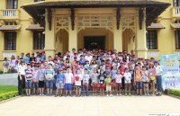 nhom phu nu cong dong asean tai ha noi tham lop ve thieu nhi