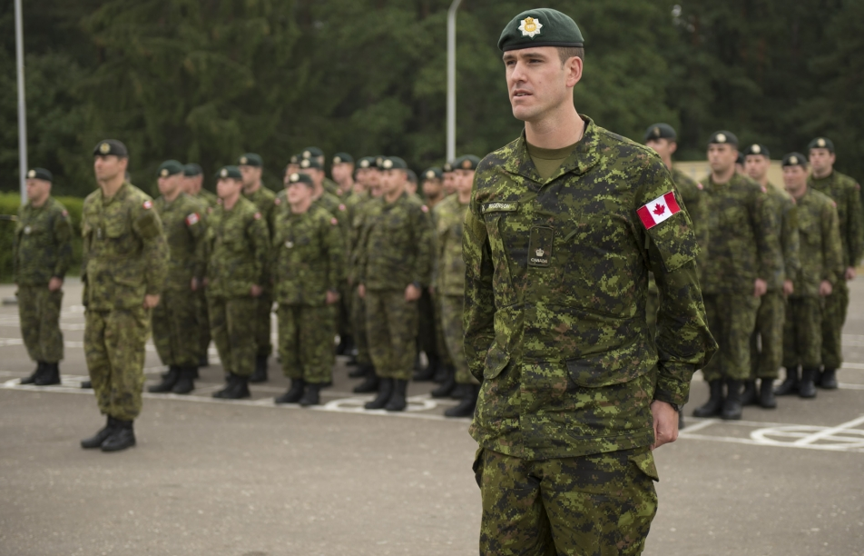 Tống thống Trump yêu cầu Canada tăng chi tiêu quốc phòng như cam kết