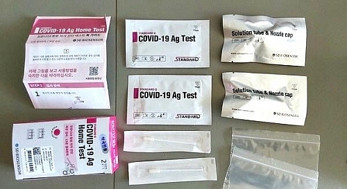 Cảnh giác với bộ kit test nhanh Covid-19 bán tràn lan trên mạng Cảnh giác với bộ kit test nhanh Covid-19 bán tràn lan trên mạng
