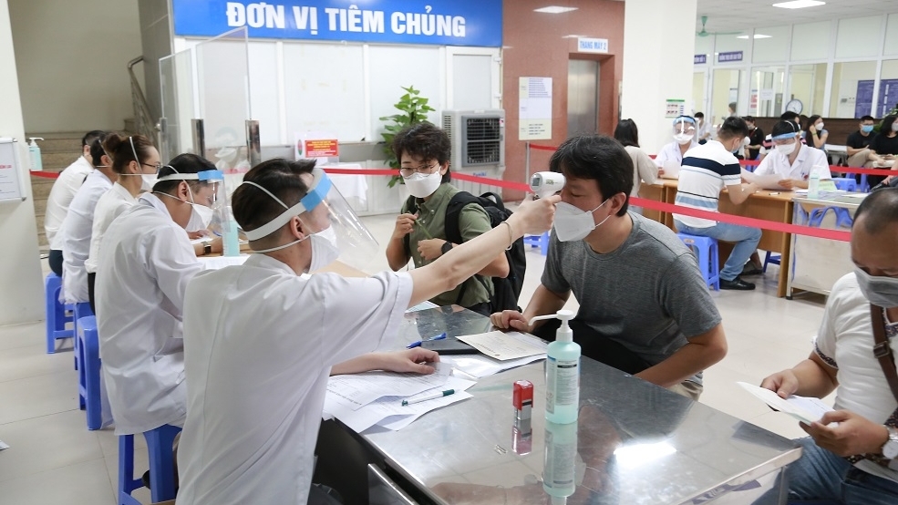 Tiêm vaccine ngừa Covid-19 cho phóng viên và trợ lý báo chí các văn phòng báo chí nước ngoài