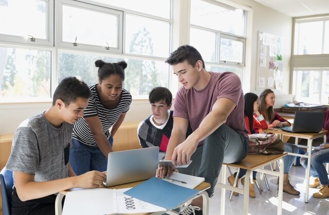 Covid-19 tác động đến việc học của thiếu niên Mỹ như thế nào? Covid-19 tác động đến việc học của thiếu niên Mỹ như thế nào?