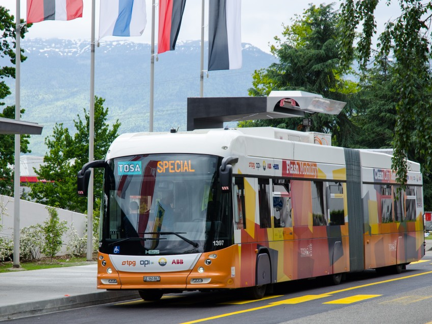 Đoàn đại biểu Thành ủy Hà Nội làm việc tại Thụy Sĩ