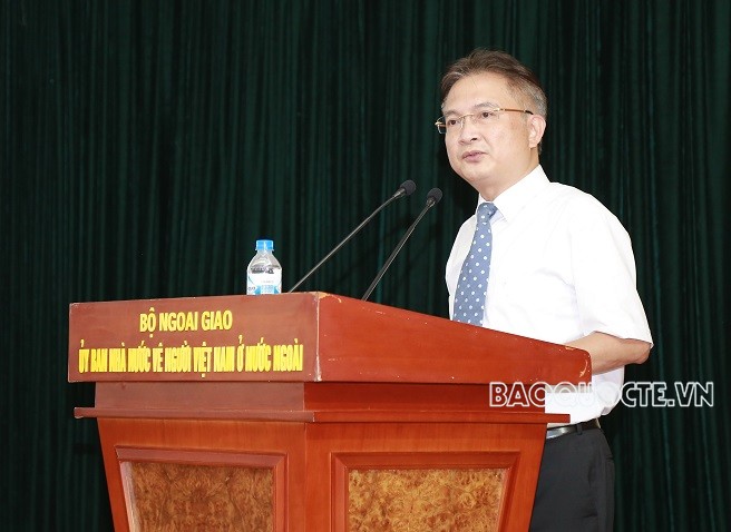 Trao đổi khoa học và Triển lãm công nghệ và trang thiết bị diệt virus Covid-19