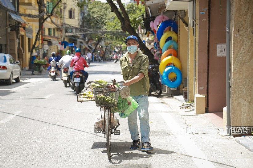 Hà Nội phố trong mùa Covid… (Ảnh: Trung Hiếu) Hà Nội phố trong mùa Covid… (Ảnh: Trung Hiếu)