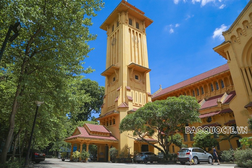 Hà Nội phố trong mùa Covid… Hà Nội phố trong mùa Covid…