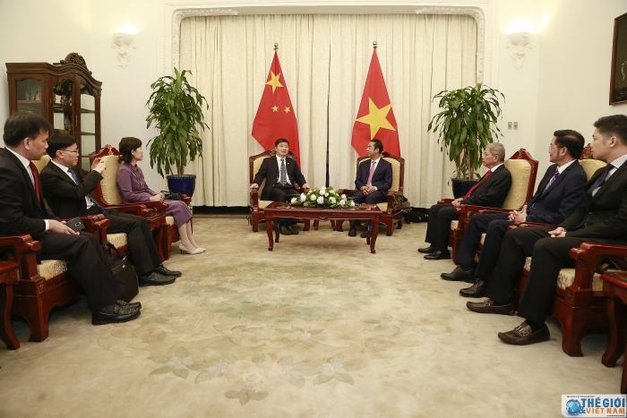 thu truong ngoai giao to anh dung tiep pho tinh truong tinh quang dong trung quoc