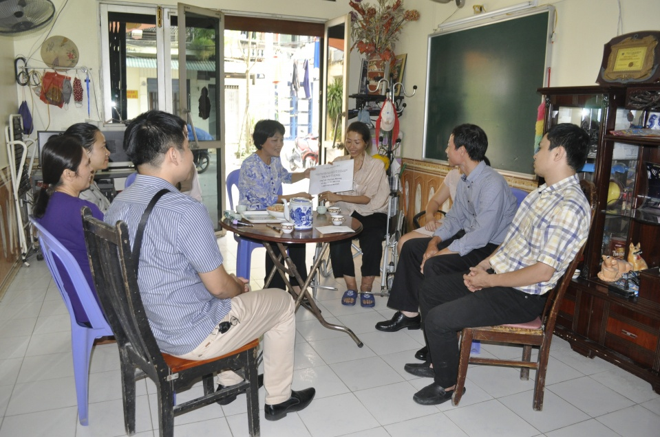 Công đoàn Bộ Ngoại giao thăm nhân viên mắc bệnh hiểm nghèo