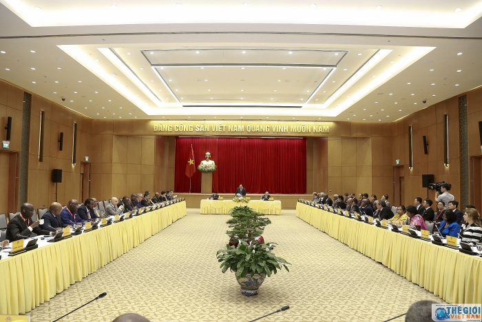 Thủ tướng mong ‘những cây cầu’ nối Việt Nam với Trung Đông-châu Phi luôn ổn định, hiệu quả thu tuong mong nhung cay cau noi viet nam voi trung dong chau phi luon on dinh hieu qua