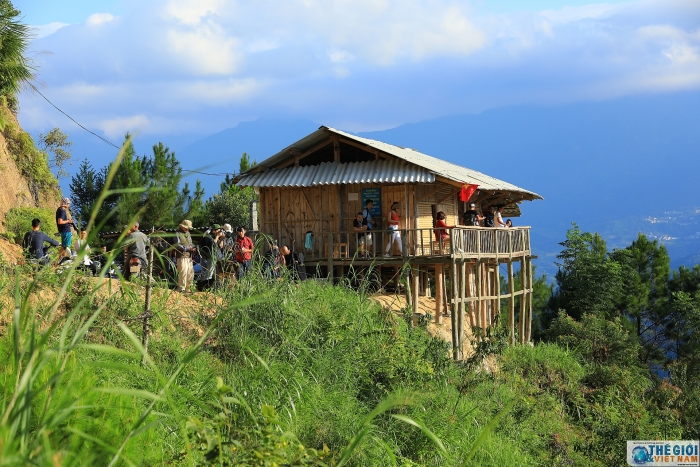 hoang su phi dep me hon trong mua lua chin