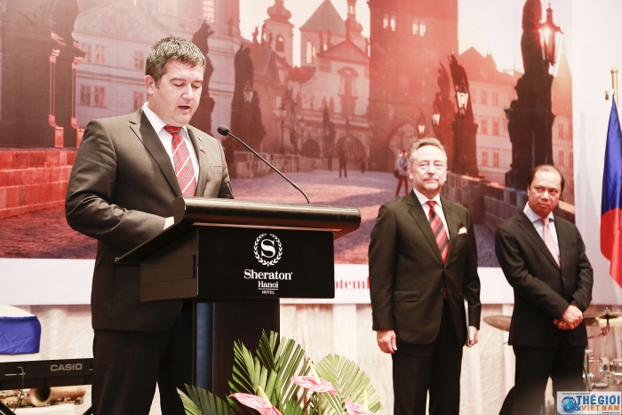 long trong ky niem quoc khanh cong hoa czech tai ha noi