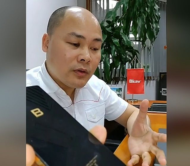 ceo bkav xac nhan sap ra mat bphone o phan khuc cao cap