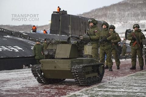 Nga cho robot xung trận lần đầu tiên cùng con người Nga cho robot xung trận lần đầu tiên cùng con người