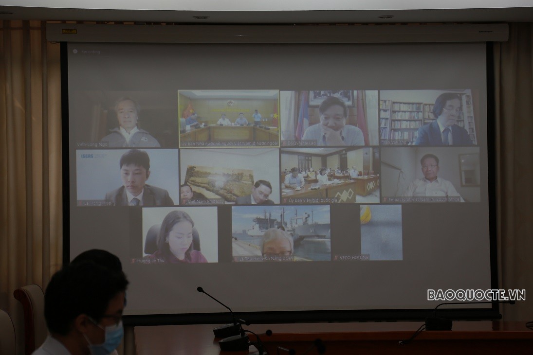 Tọa đàm trực tuyến “Đặc điểm thế giới trong đại dịch Covid-19: Những tác động đến Việt Nam”