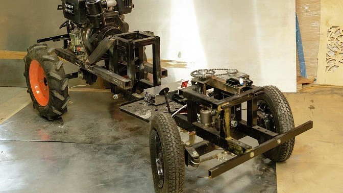 Nga tiến hành chuyển đổi máy kéo thành cỗ máy không người lái