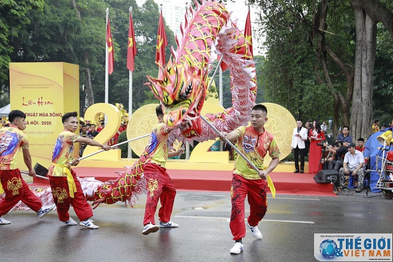 lien hoan mua rong ben ho hoan kiem