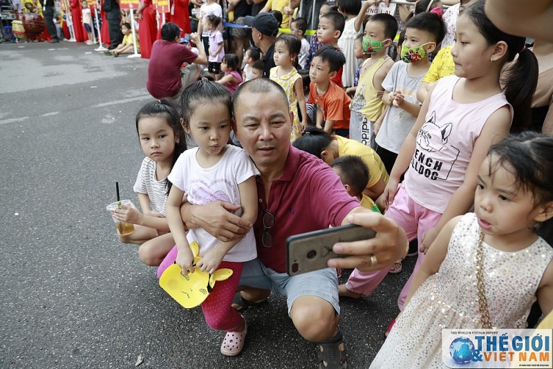 lien hoan mua rong ben ho hoan kiem