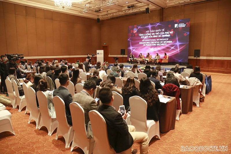 Hội thảo quốc tế Tăng cường vai trò của phụ nữ đối với hòa bình và an ninh hoi thao quoc te tang cuong vai tro cua phu nu doi voi hoa binh va an ninh