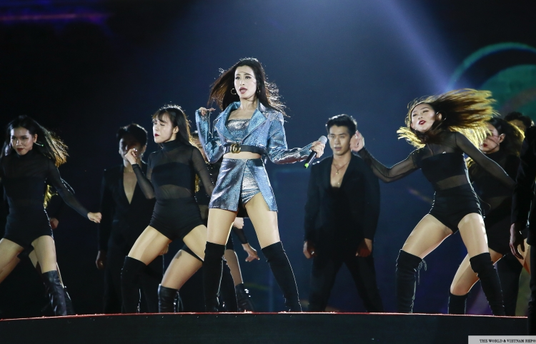 "Bữa tiệc âm nhạc" chào mừng Hà Nội đăng cai giải đua F1