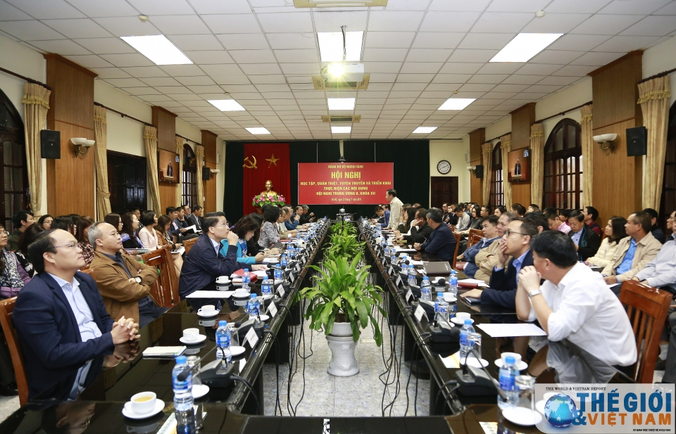 Bộ Ngoại giao học tập, triển khai nội dung Hội nghị Trung ương 8