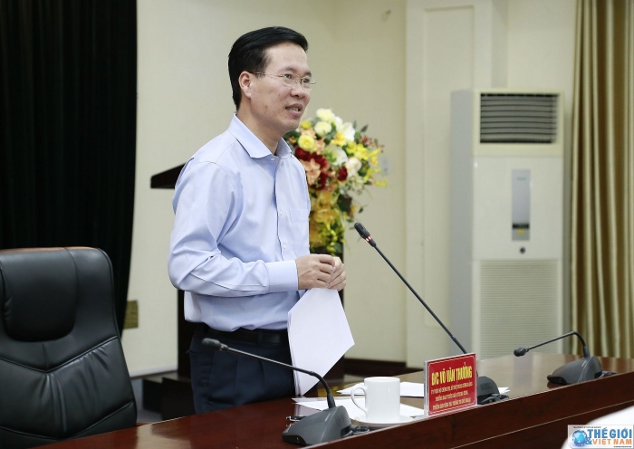 truong ban tuyen giao trung uong tiep va lam viec voi cac truong co quan dai dien viet nam o nuoc ngoai