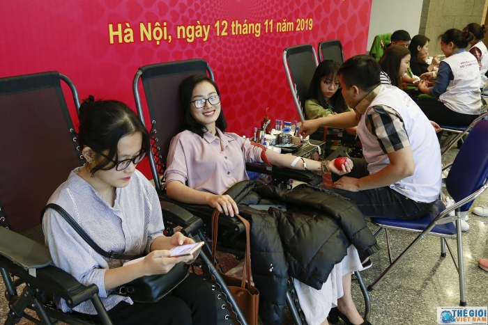 bo ngoai giao to chuc ngay hoi hien mau nhan dao