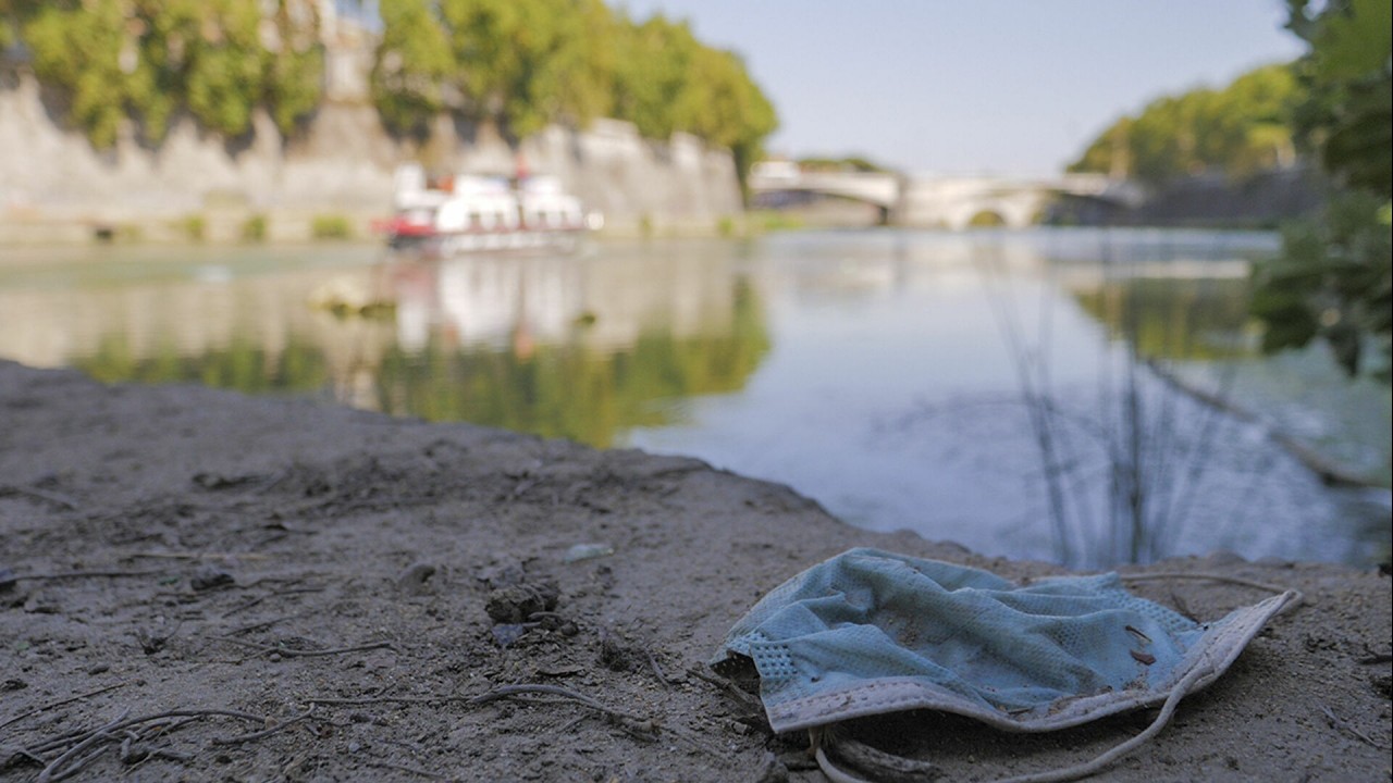 Đại dịch Covid-19 làm tăng lượng rác thải nhựa đổ ra đại dương