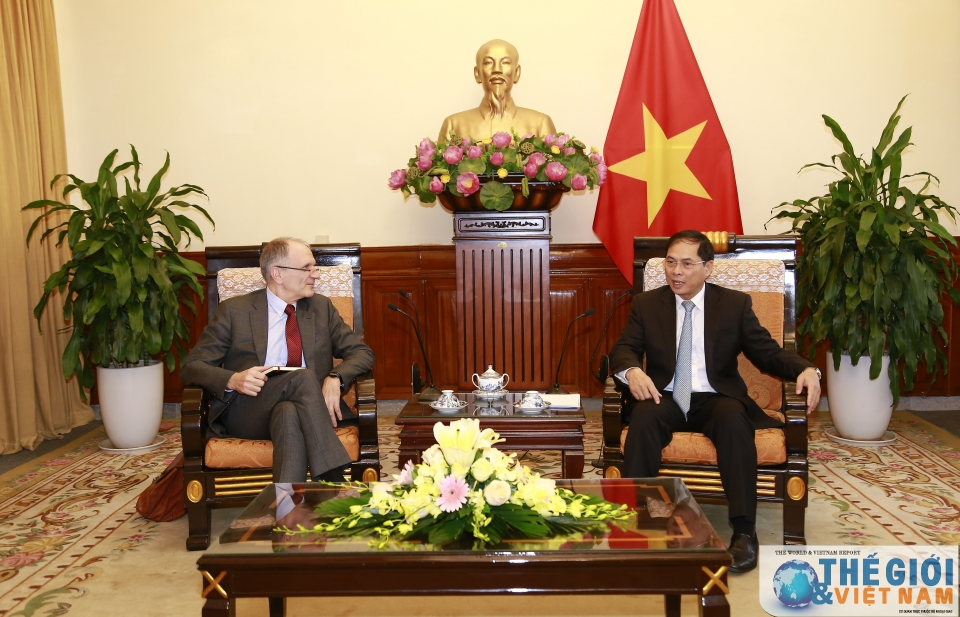 EU ủng hộ nỗ lực bảo đảm an toàn, tự do hàng hải, hàng không tại Biển Đông