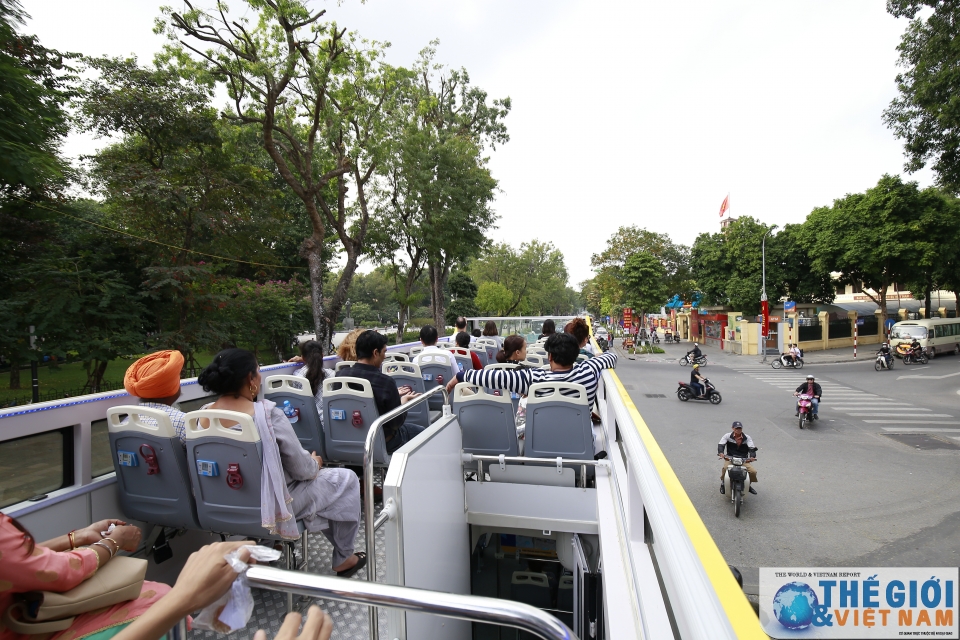 ha noi qua goc nhin du khach nuoc ngoai