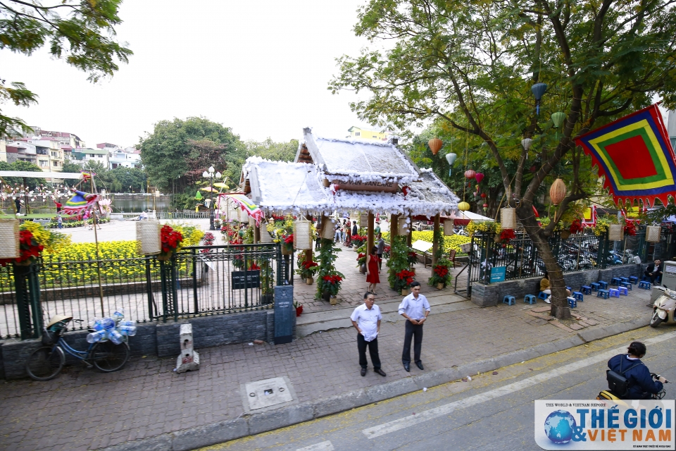 ha noi qua goc nhin du khach nuoc ngoai