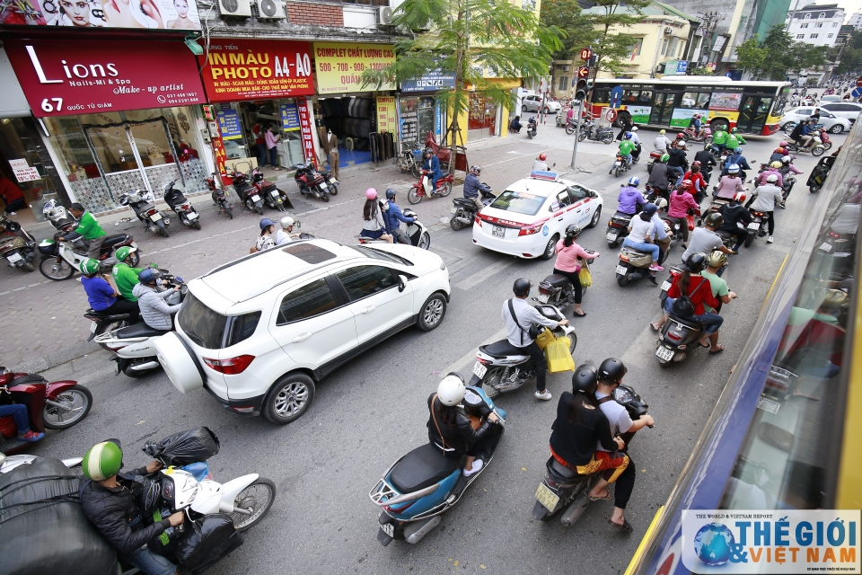 ha noi qua goc nhin du khach nuoc ngoai