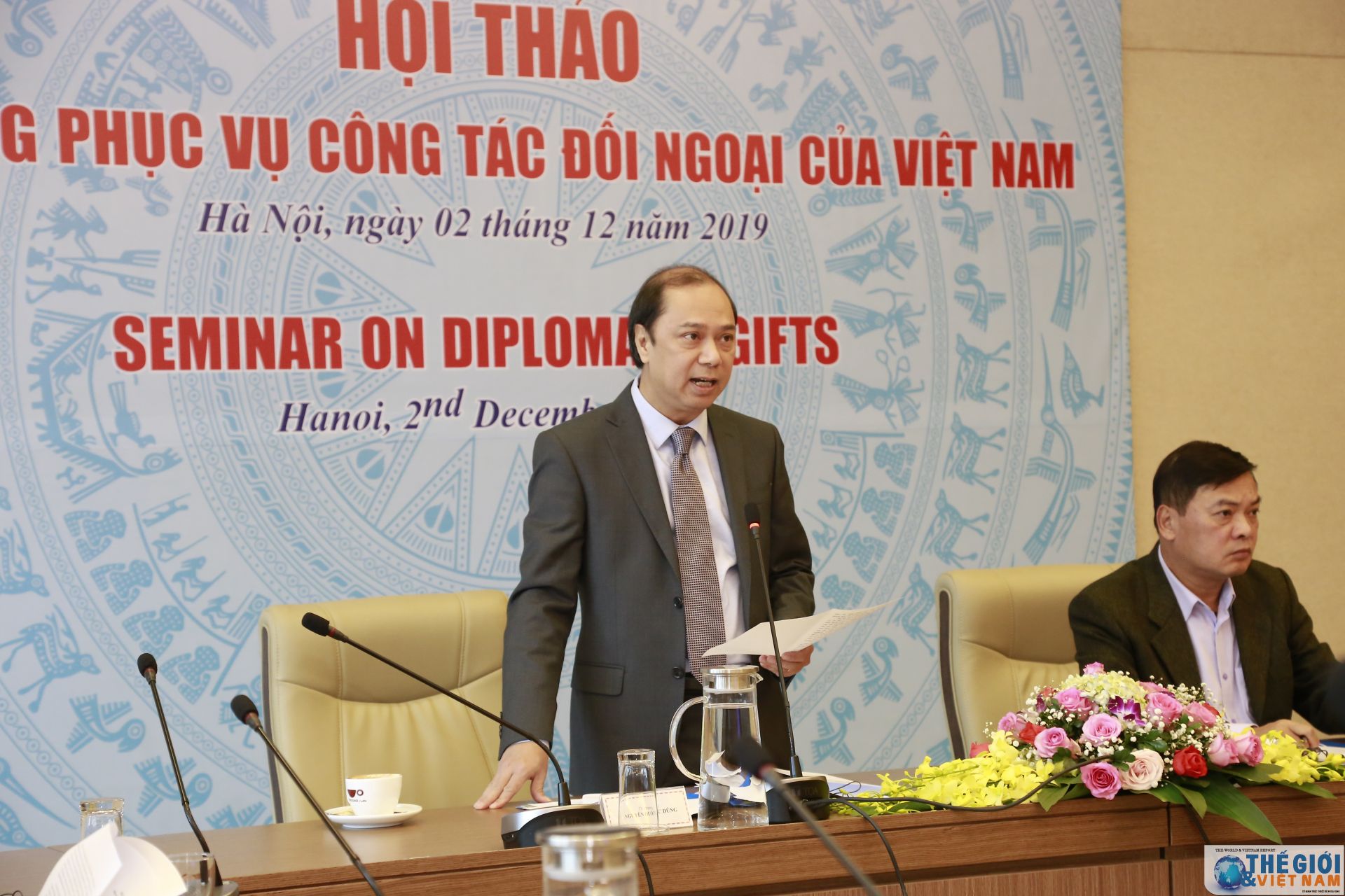 Quà tặng ngoại giao: Việt Nam tặng quà gì cho thế giới? qua tang ngoai giao viet nam tang qua gi cho the gioi