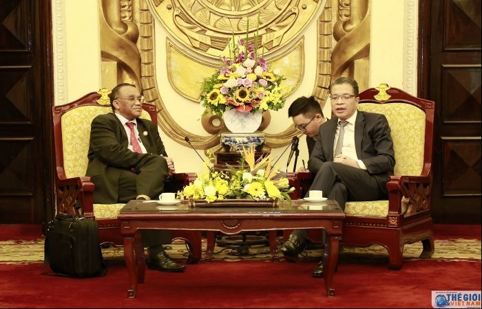 Thứ trưởng Ngoại giao Đặng Minh Khôi tiếp Cao ủy phụ trách kinh tế của Ủy ban Liên minh châu Phi