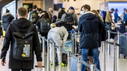 Lo ngại biến thể mới của SAR-CoV-2, Hà Lan cấm các chuyến bay từ Anh