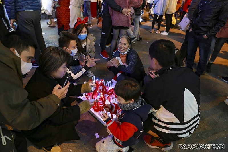 Nhà thờ Lớn - điểm check-in hấp dẫn bậc nhất cho giới trẻ Hà Nội mùa Giáng Sinh