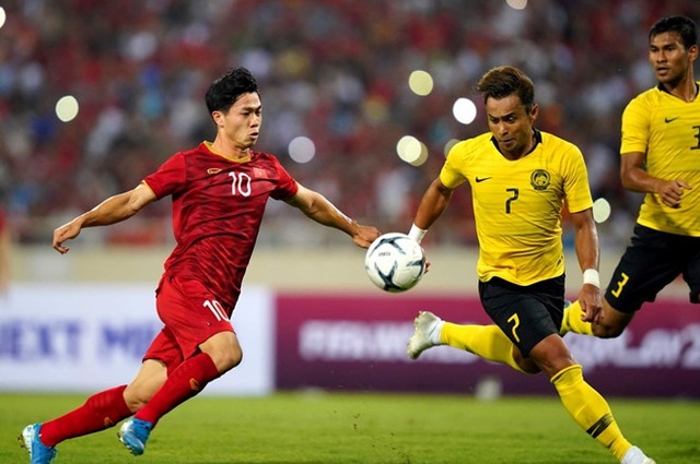 Đội trưởng tuyển Malaysia Aidil Zafuan (7) tiết lộ Malaysia nghiên cứu rất kỹ đội tuyển Việt Nam. Đội trưởng tuyển Malaysia Aidil Zafuan (7) tiết lộ Malaysia nghiên cứu rất kỹ đội tuyển Việt Nam.