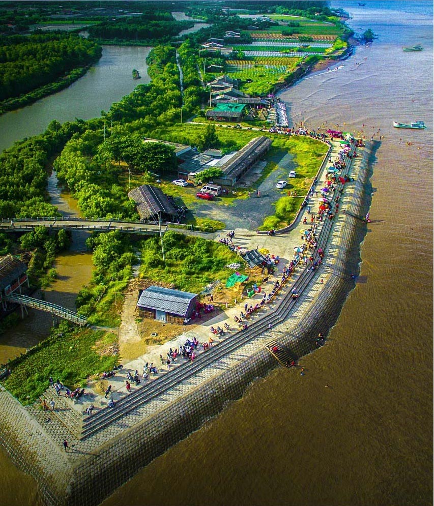 Du lịch biển, tác giả Nguyễn Kim Cường