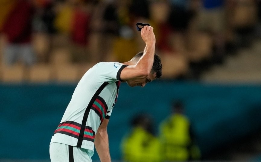 Hình ảnh không đúng chuẩn mực của Ronaldo. (Nguồn: Getty)