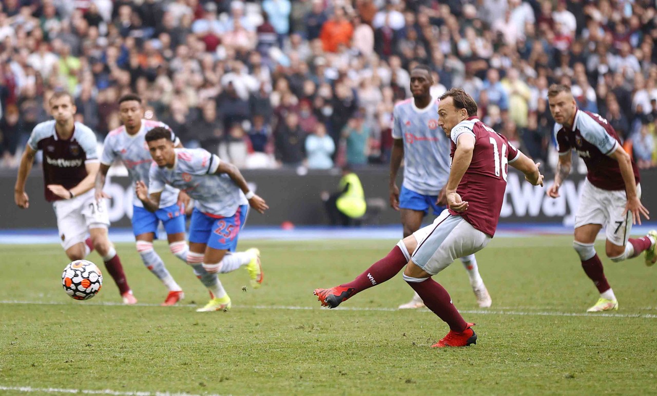 có quá ít thời gian để làm quen với cảm giác bóng trong pha phạt đền quyết định trận đấu. (Nguồn: Reuters)