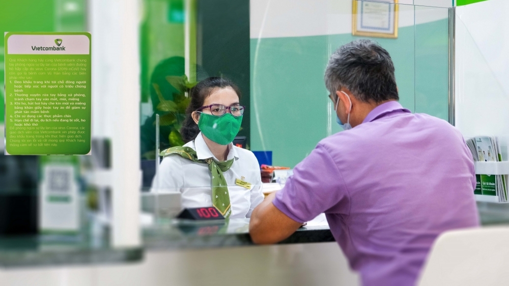 Vietcombank cùng ngành Ngân hàng quyết liệt hiện thực hóa 'mục tiêu kép'