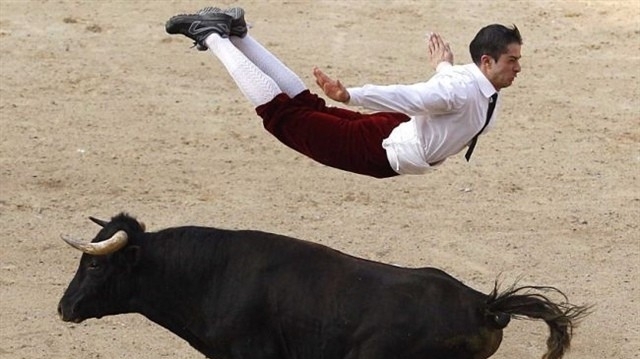 Thị trường chứng khoán ngày 17/6: Ngập sắc đỏ, nhưng sẽ có bất ngờ vào phút cuối?