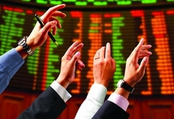 Thị trường chứng khoán ngày 23/7 - 20 phút định đoạt